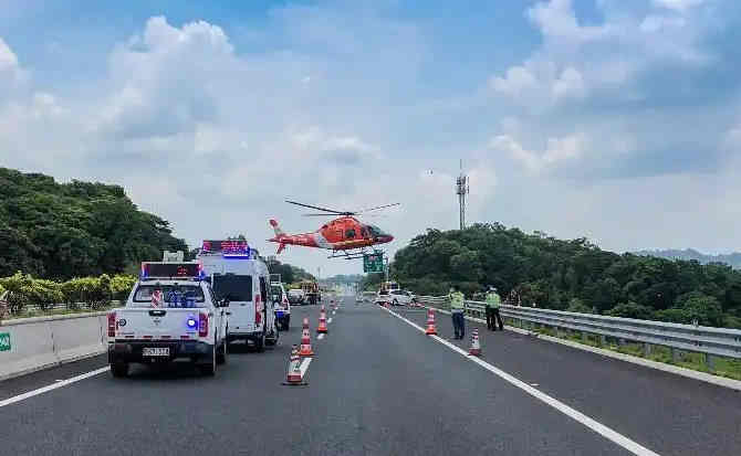龙凤区高速公路汽车救援案例